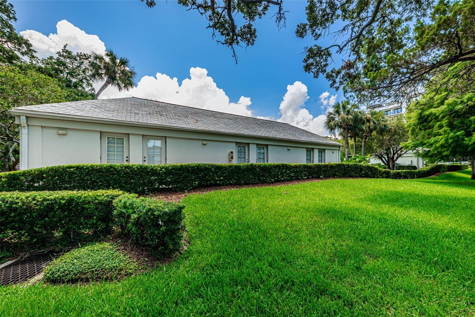 1 SEASIDE LN #302, BELLEAIR, FL, 33756