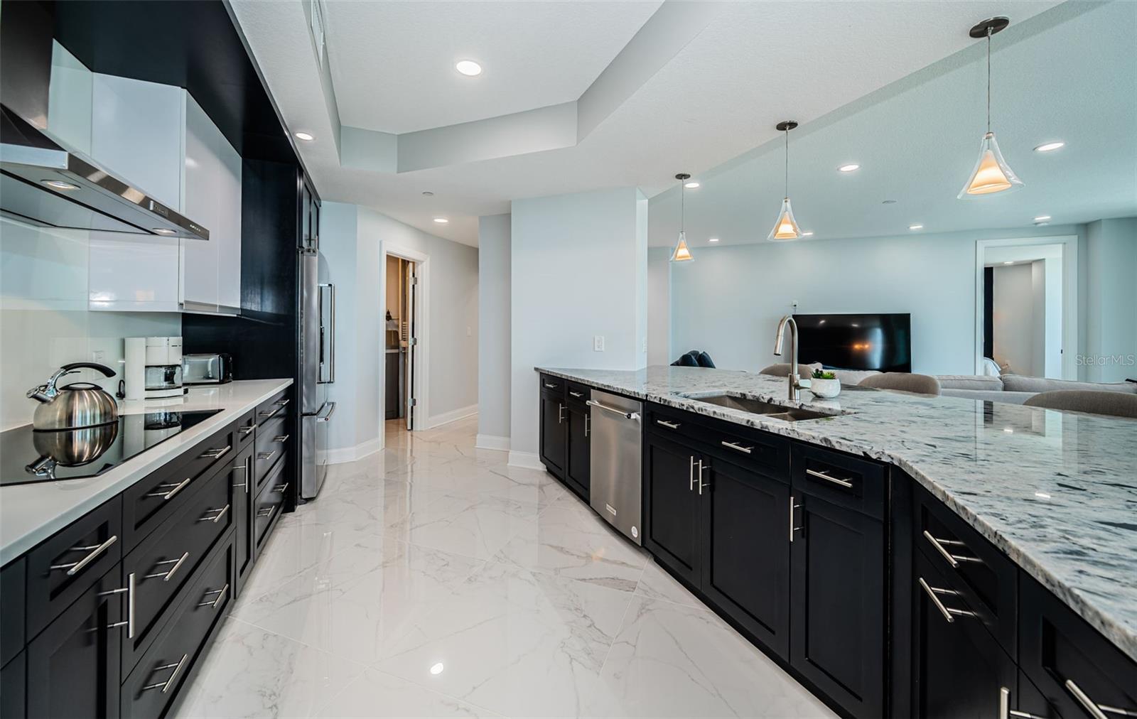 1 SEASIDE LN #302, BELLEAIR, FL, 33756