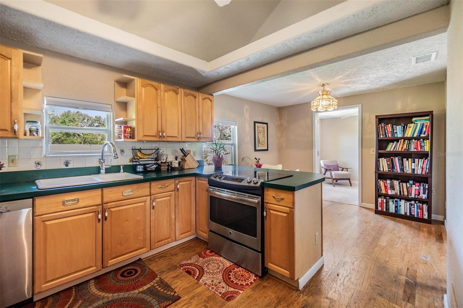 3320 JACKSON ST N, ST PETERSBURG, FL, 33704