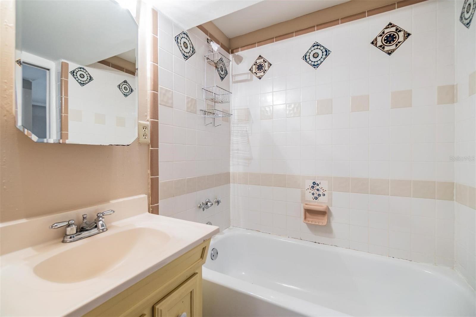 3320 JACKSON ST N, ST PETERSBURG, FL, 33704