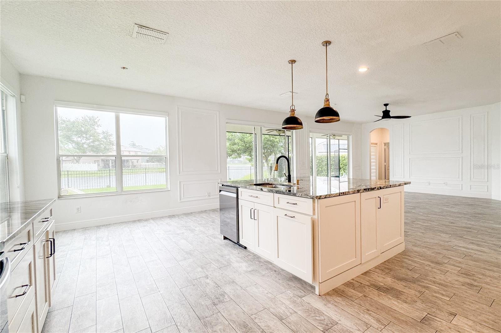 1833 OAK GROVE CHASE DR, ORLANDO, FL, 32820