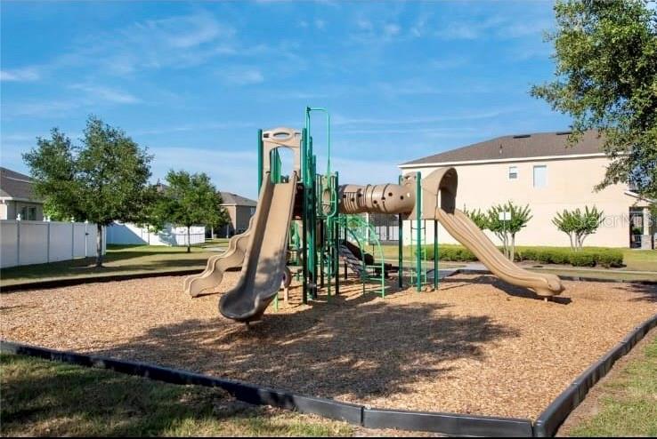 2403 BEACON LANDING CIR, ORLANDO, FL, 32824