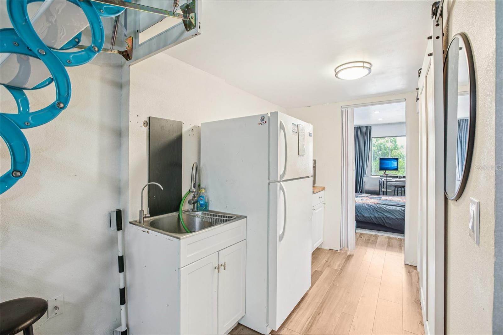 TB8393455 Property Photo