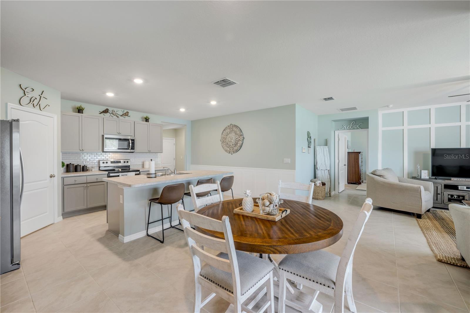 2733 NEVERLAND DR, NEW SMYRNA BEACH, FL, 32168