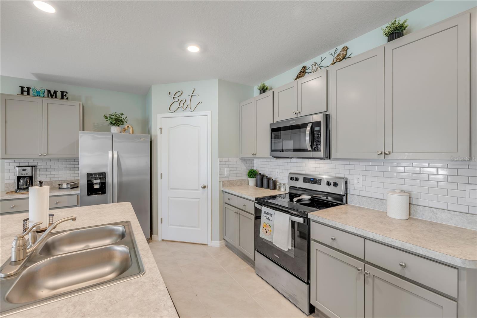 2733 NEVERLAND DR, NEW SMYRNA BEACH, FL, 32168