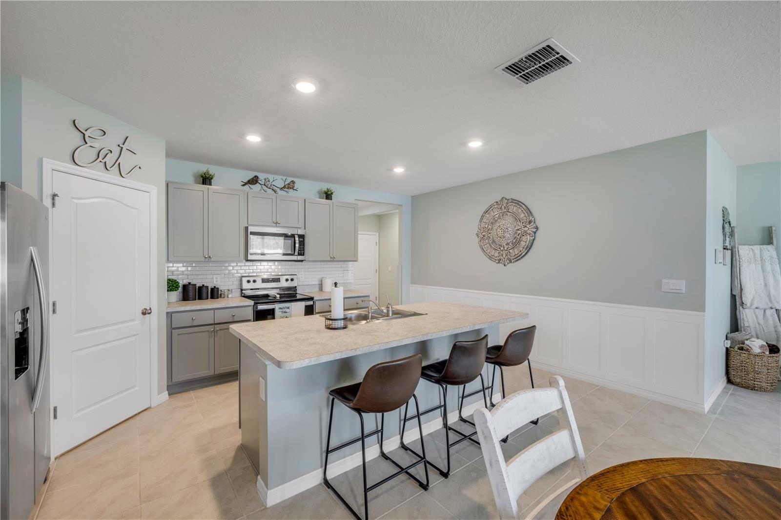 2733 NEVERLAND DR, NEW SMYRNA BEACH, FL, 32168