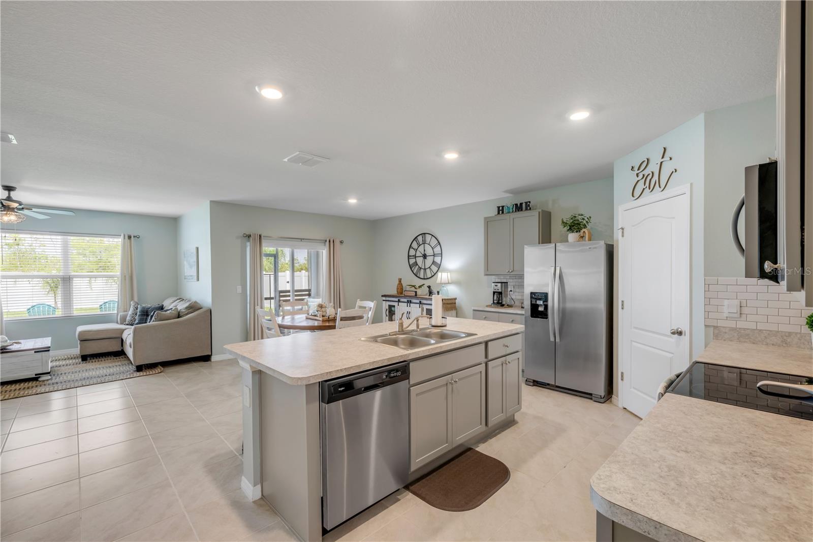 2733 NEVERLAND DR, NEW SMYRNA BEACH, FL, 32168