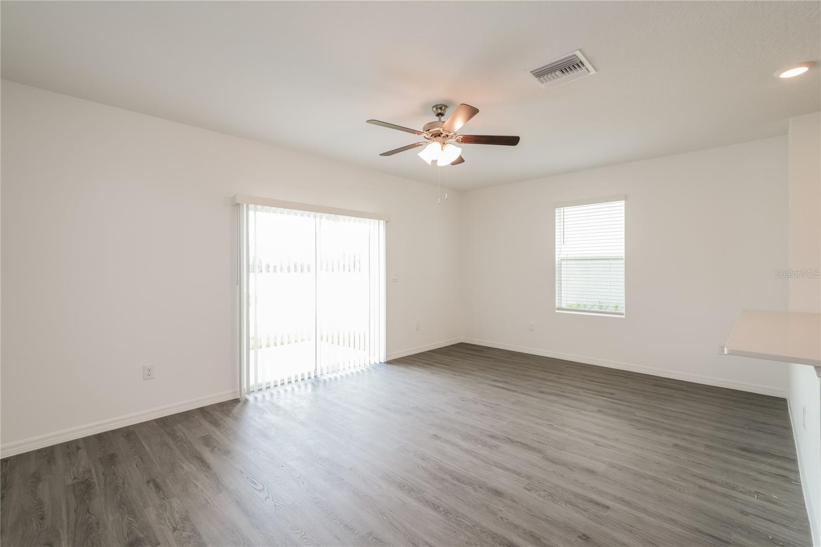 8498 LOFTY TIMBER WAY, WESLEY CHAPEL, FL, 33545