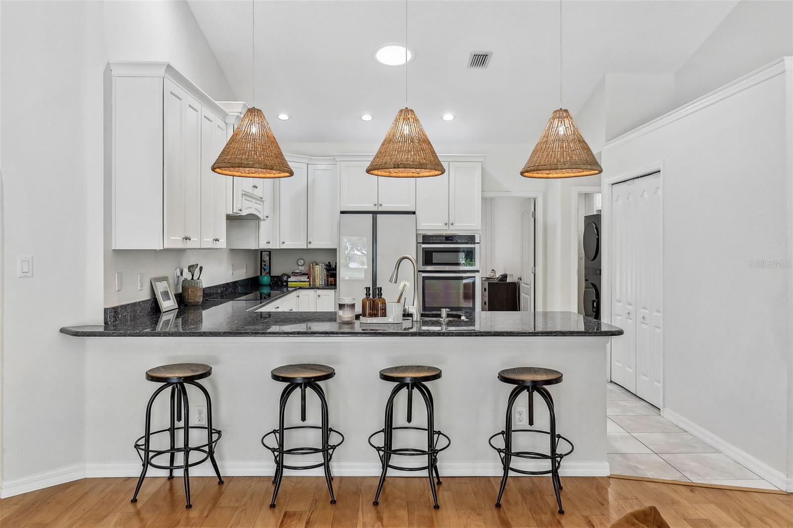 33943 E LAKE JOANNA DR, EUSTIS, FL, 32736