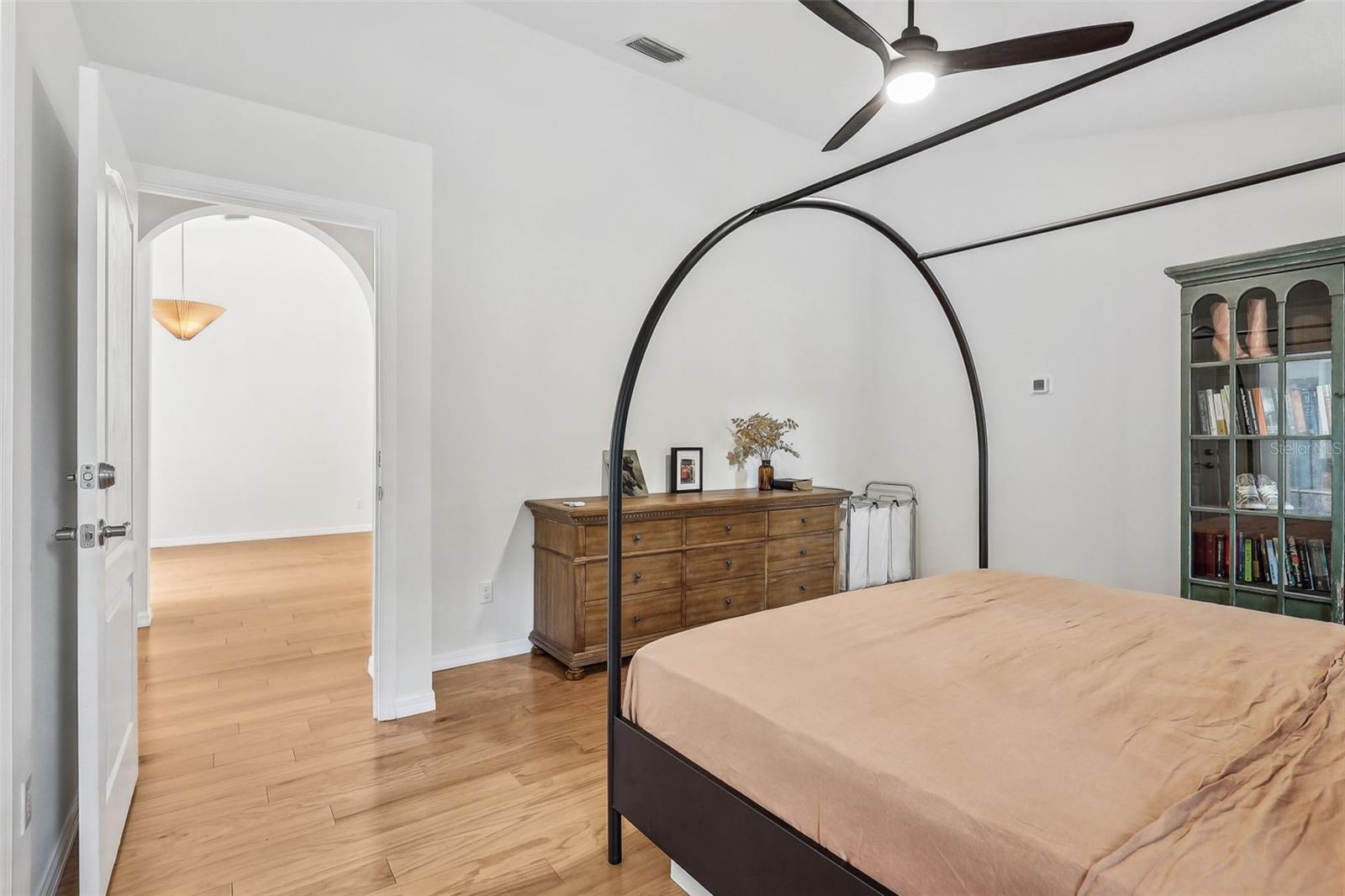 33943 E LAKE JOANNA DR, EUSTIS, FL, 32736