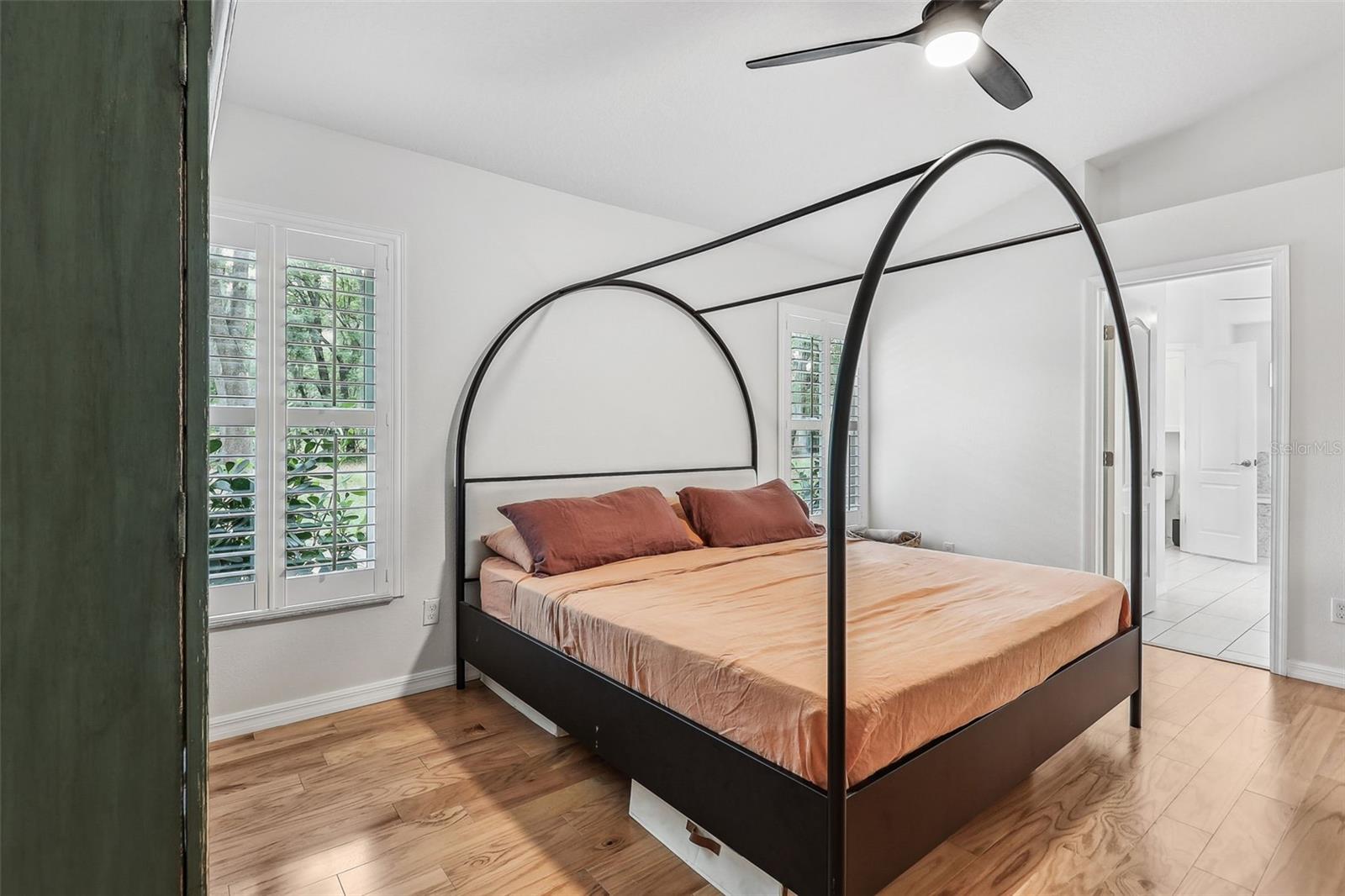 33943 E LAKE JOANNA DR, EUSTIS, FL, 32736