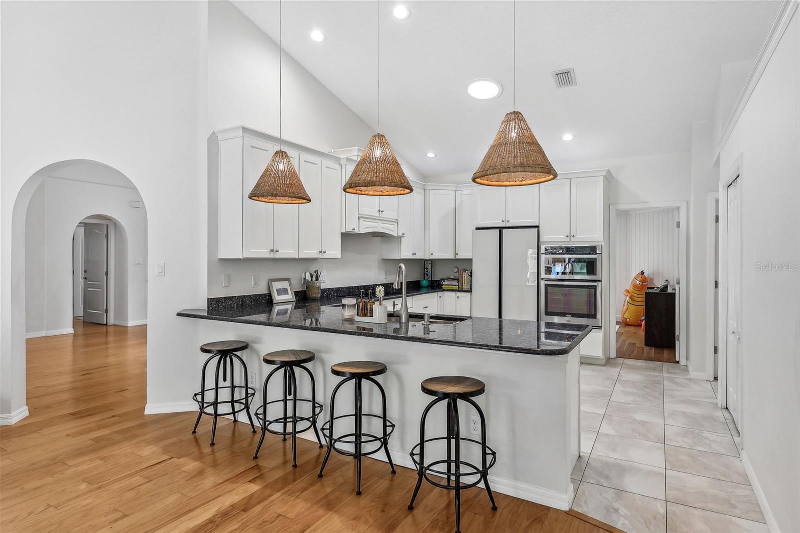 33943 E LAKE JOANNA DR, EUSTIS, FL, 32736