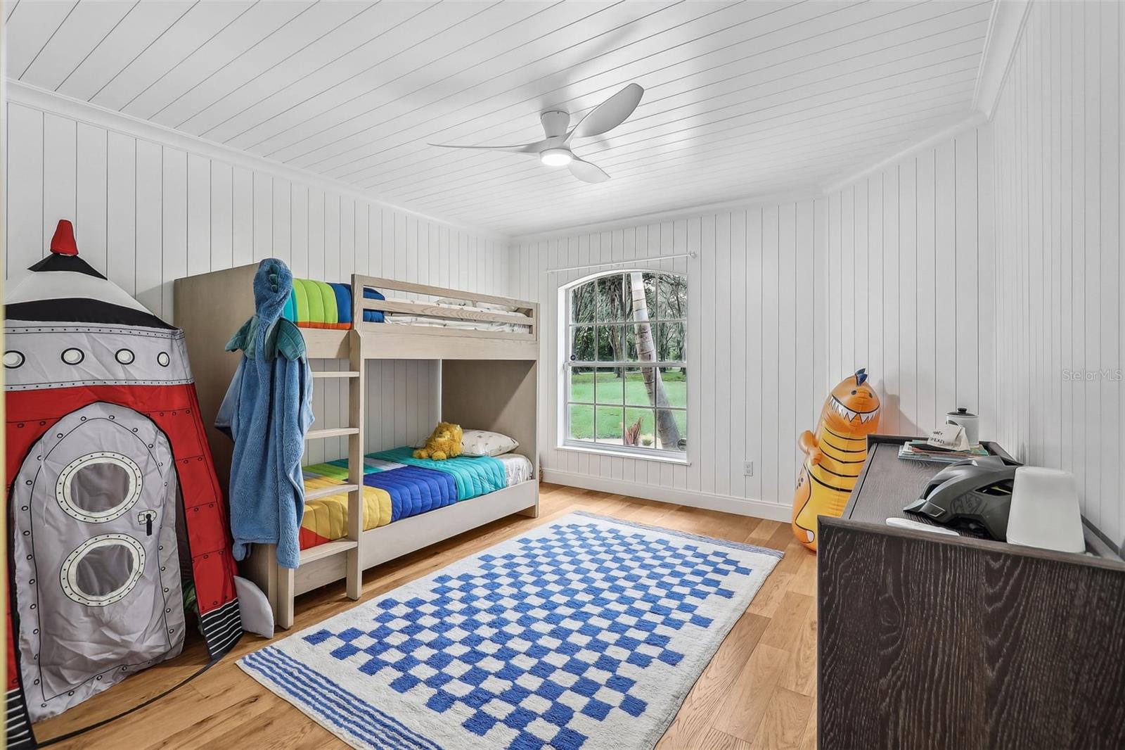 33943 E LAKE JOANNA DR, EUSTIS, FL, 32736