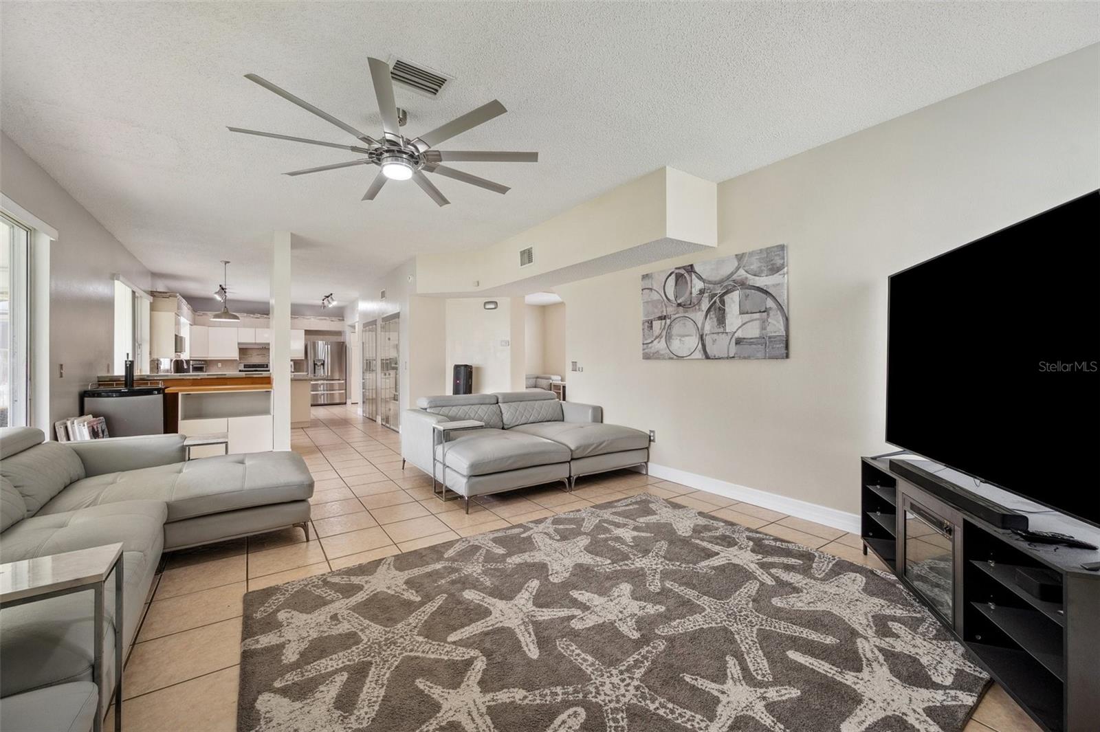 27133 SEA BREEZE WAY, WESLEY CHAPEL, FL, 33544