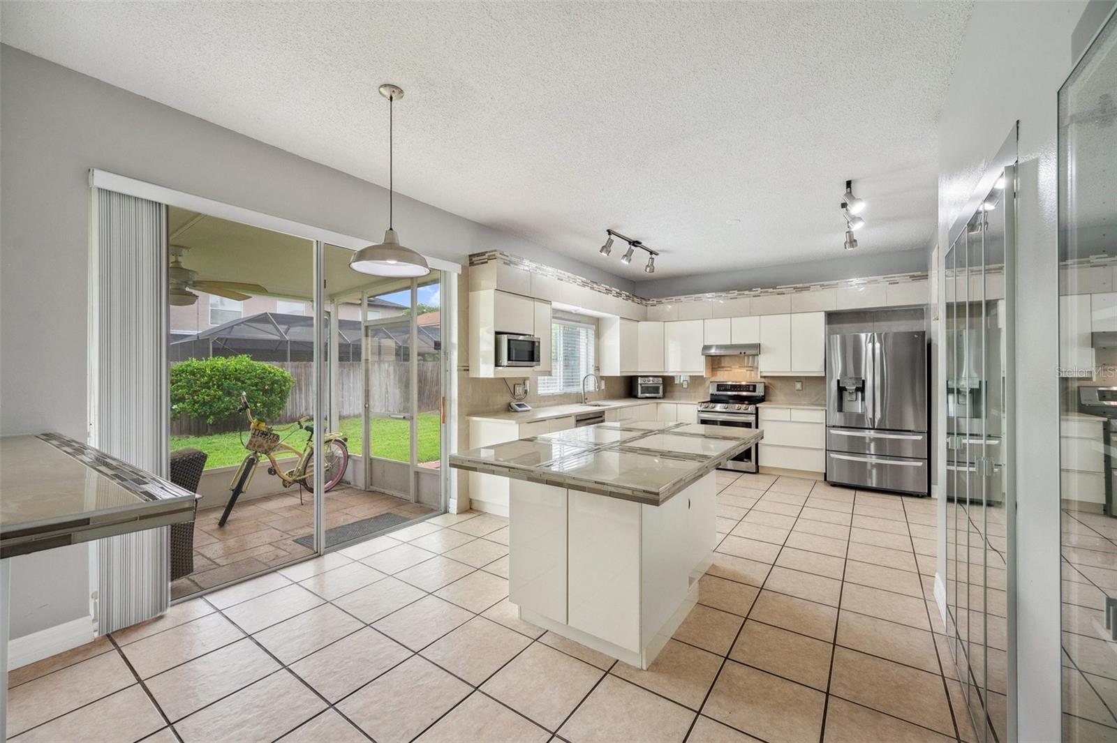 27133 SEA BREEZE WAY, WESLEY CHAPEL, FL, 33544