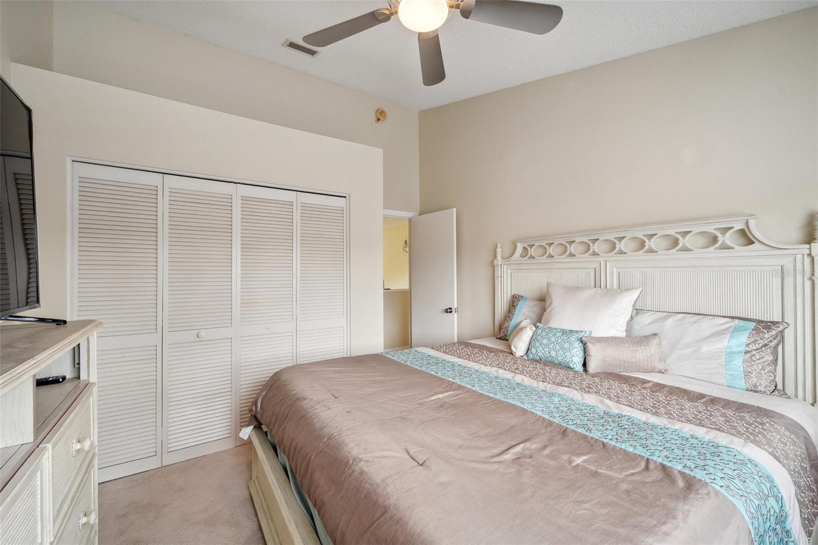 27133 SEA BREEZE WAY, WESLEY CHAPEL, FL, 33544