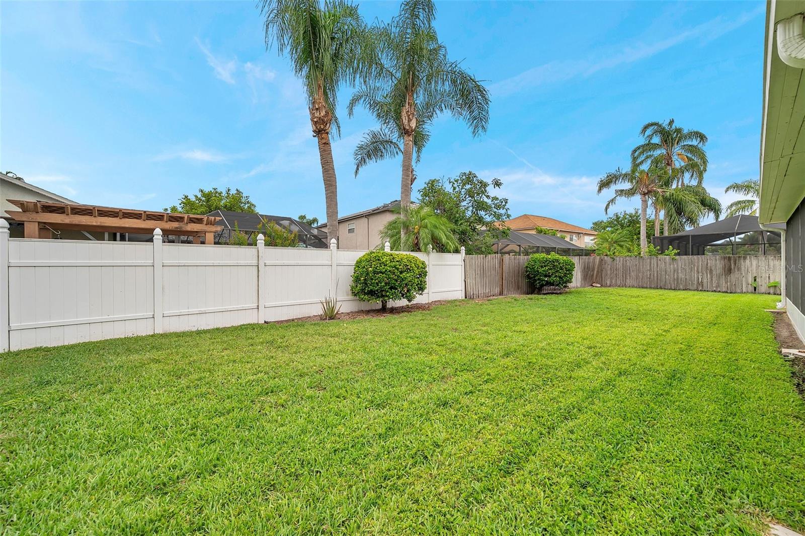 27133 SEA BREEZE WAY, WESLEY CHAPEL, FL, 33544