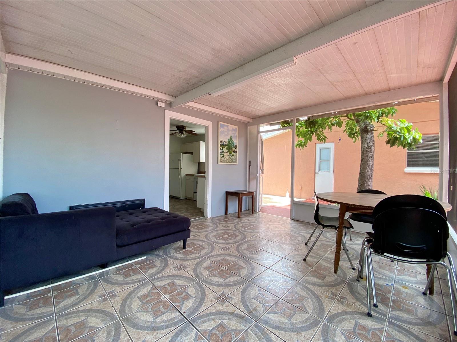 3112 W TAMPA BAY BLVD, TAMPA, FL, 33607