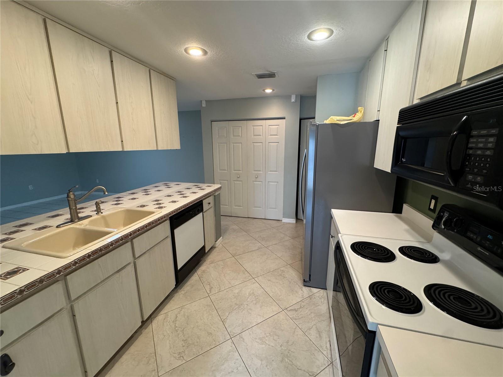 1107 HAZELNUT DR, LEESBURG, FL, 34748