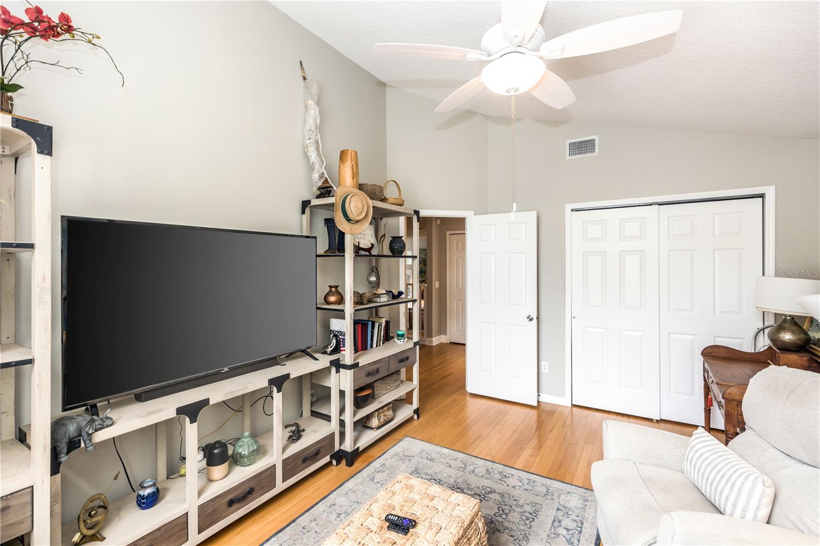 275 BAYOU CIR, DEBARY, FL, 32713