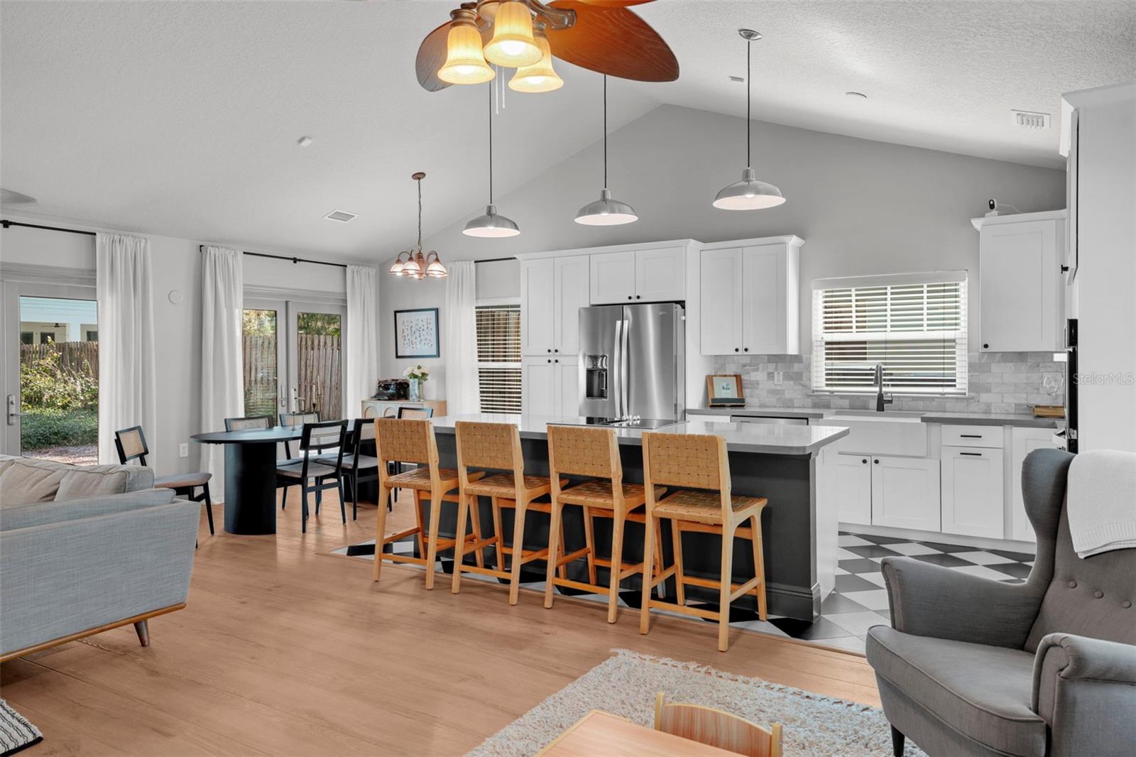 3315 W HAWTHORNE RD, TAMPA, FL, 33611