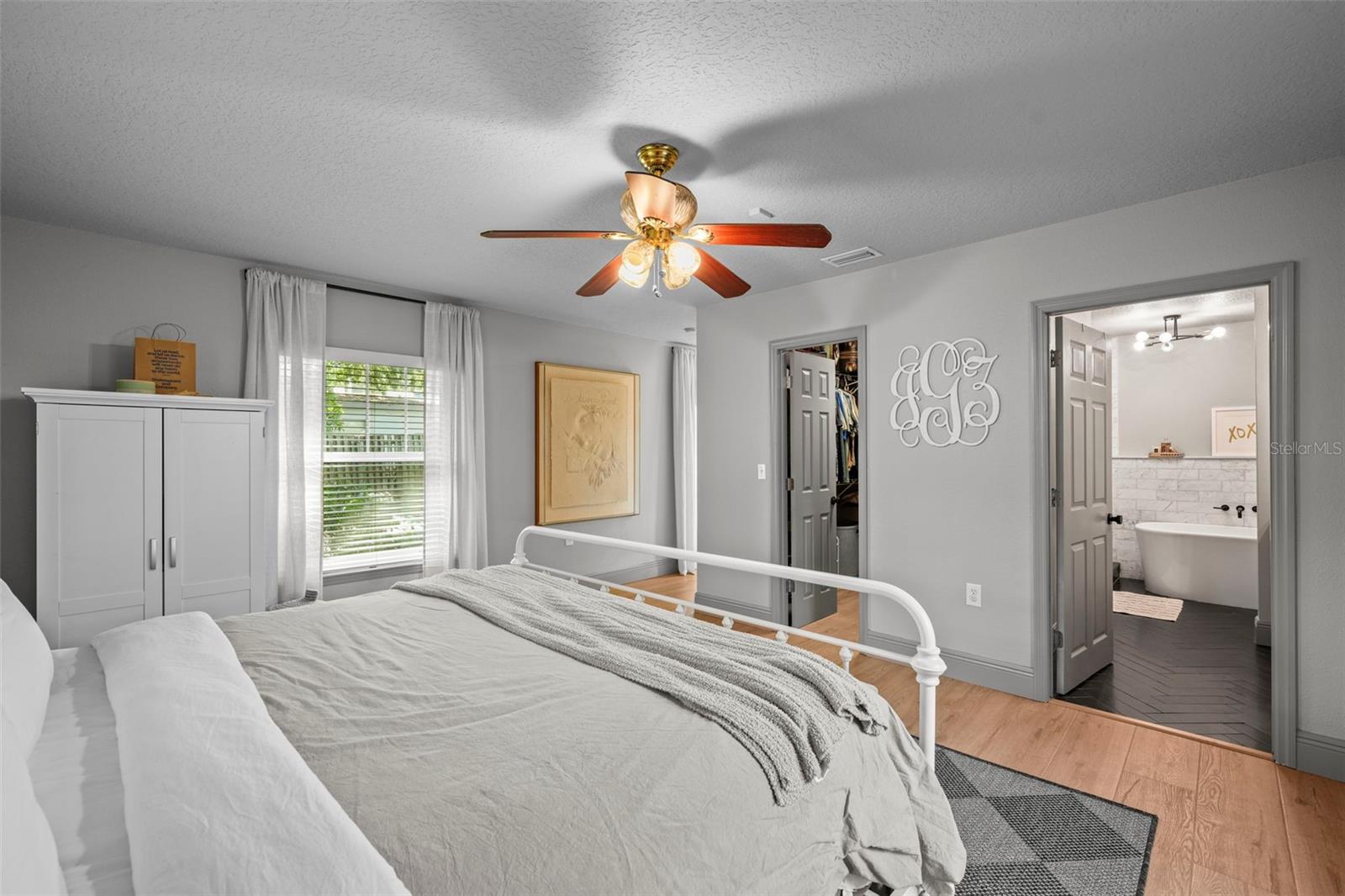 3315 W HAWTHORNE RD, TAMPA, FL, 33611