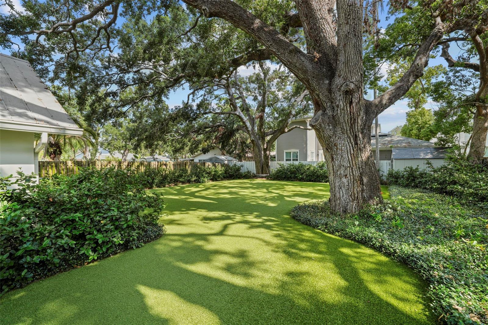 3315 W HAWTHORNE RD, TAMPA, FL, 33611