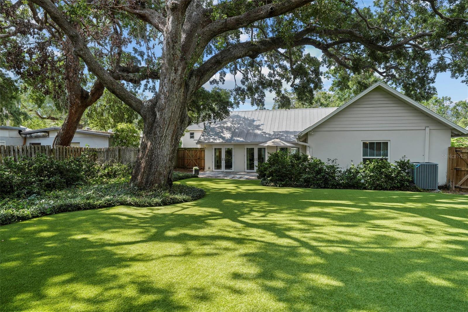 3315 W HAWTHORNE RD, TAMPA, FL, 33611