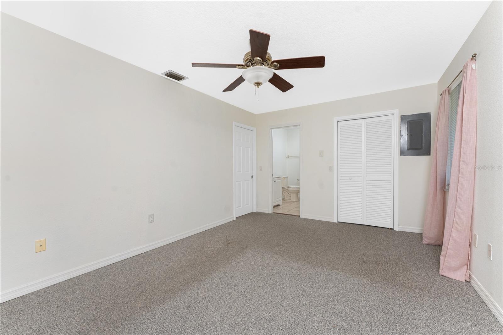 C7510838 Property Photo