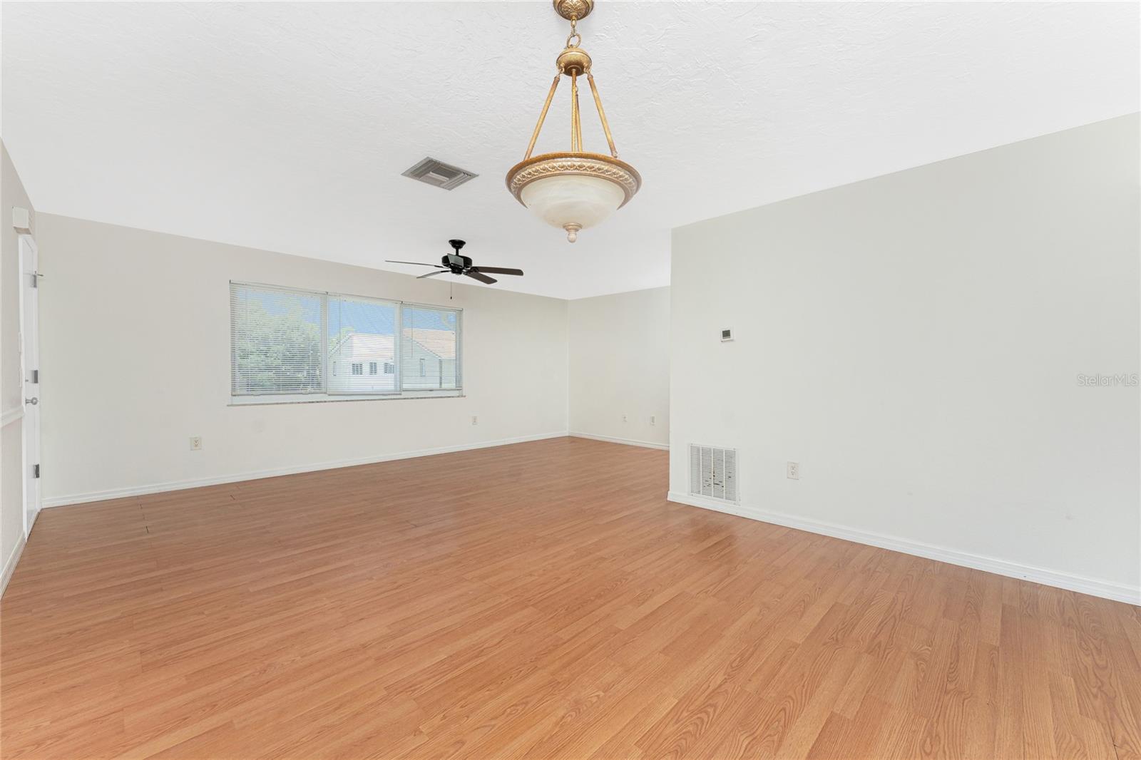 C7510838 Property Photo