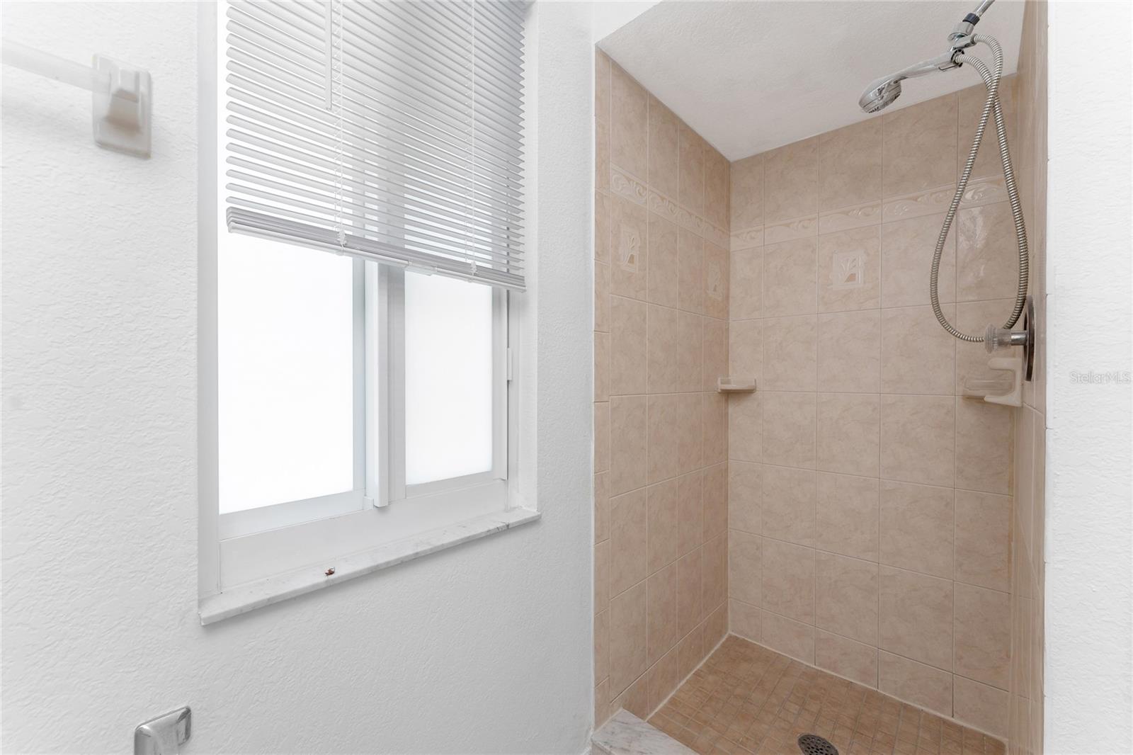 C7510838 Property Photo