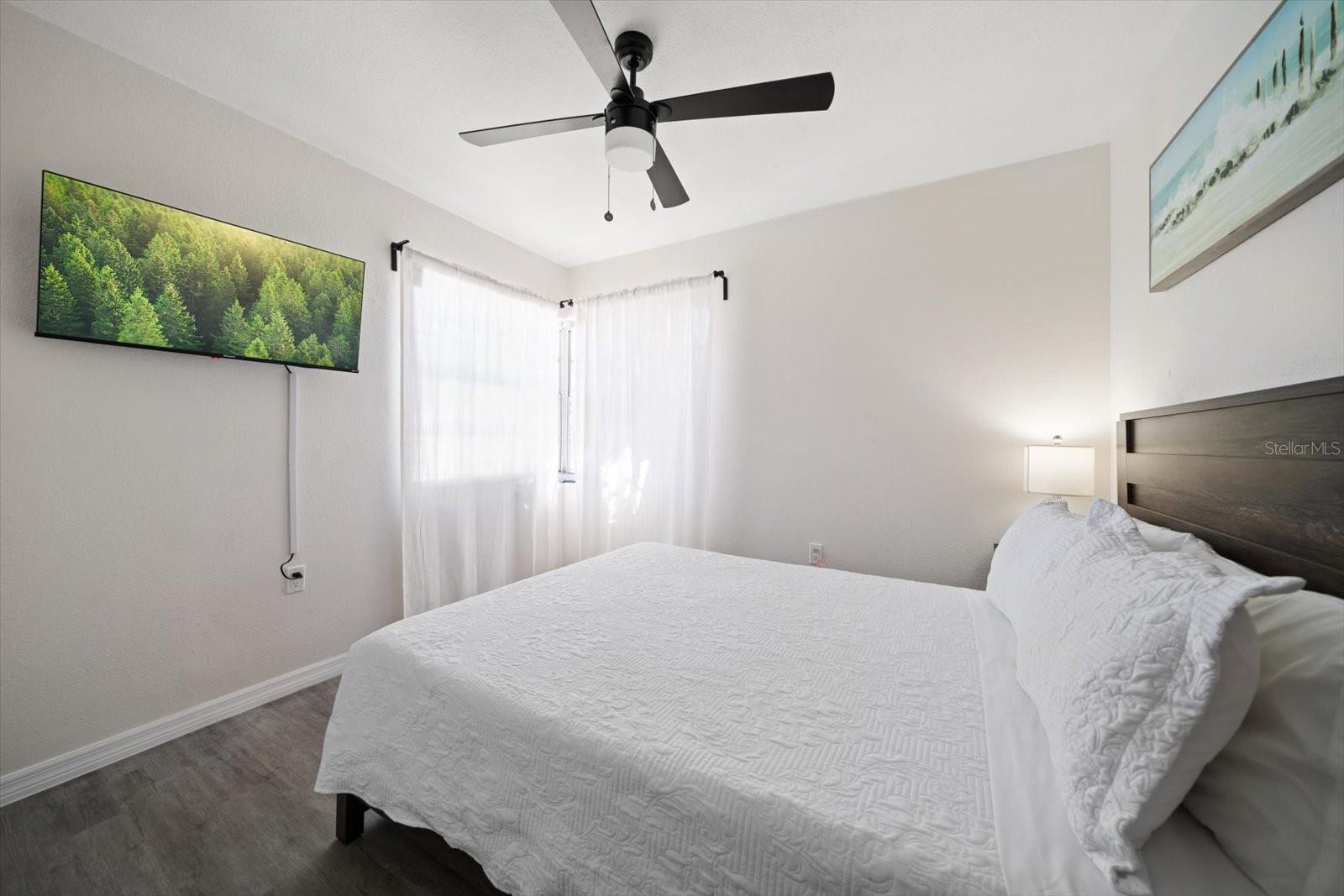 608 BAY ESPLANADE, CLEARWATER BEACH, FL, 33767