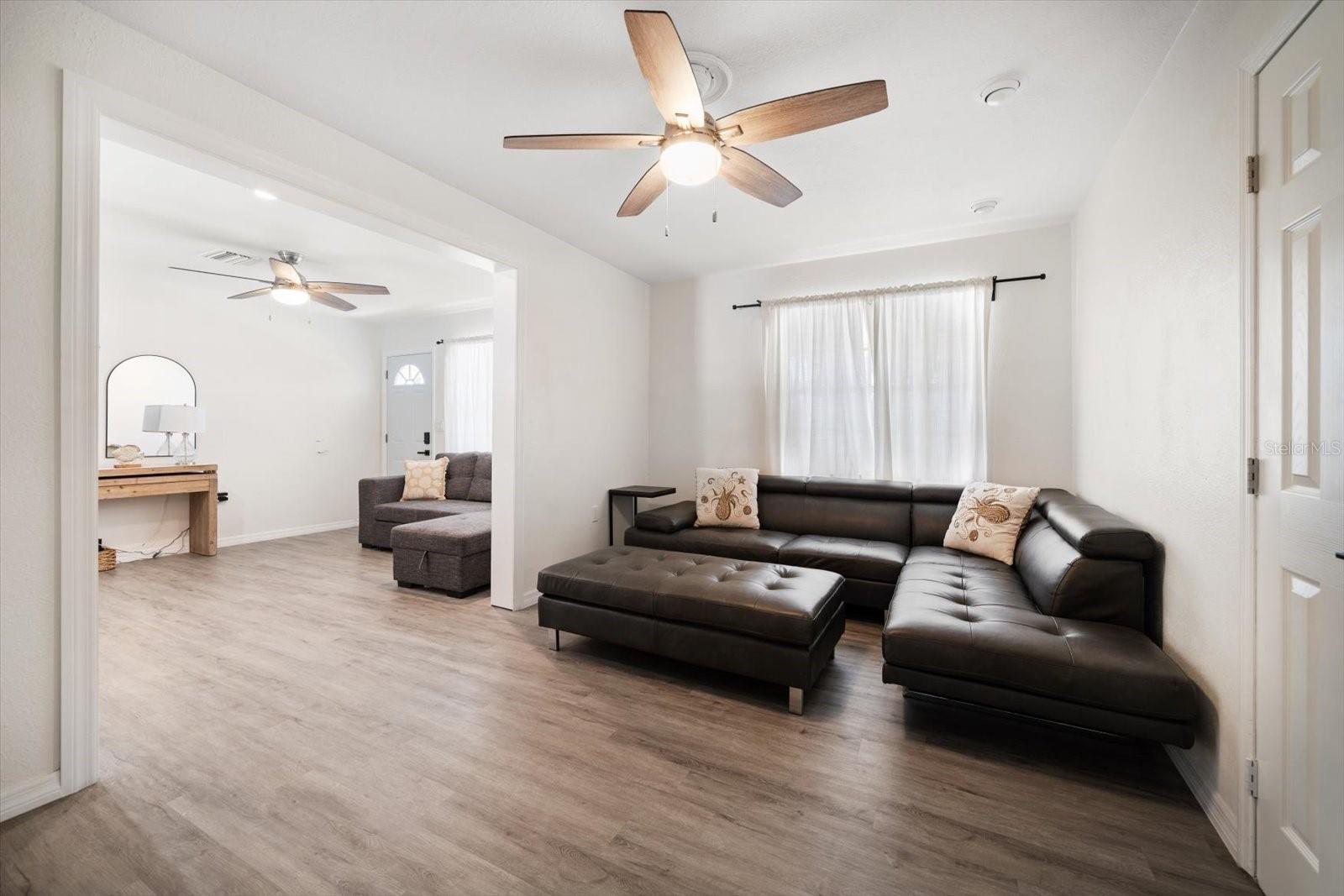 608 BAY ESPLANADE, CLEARWATER BEACH, FL, 33767