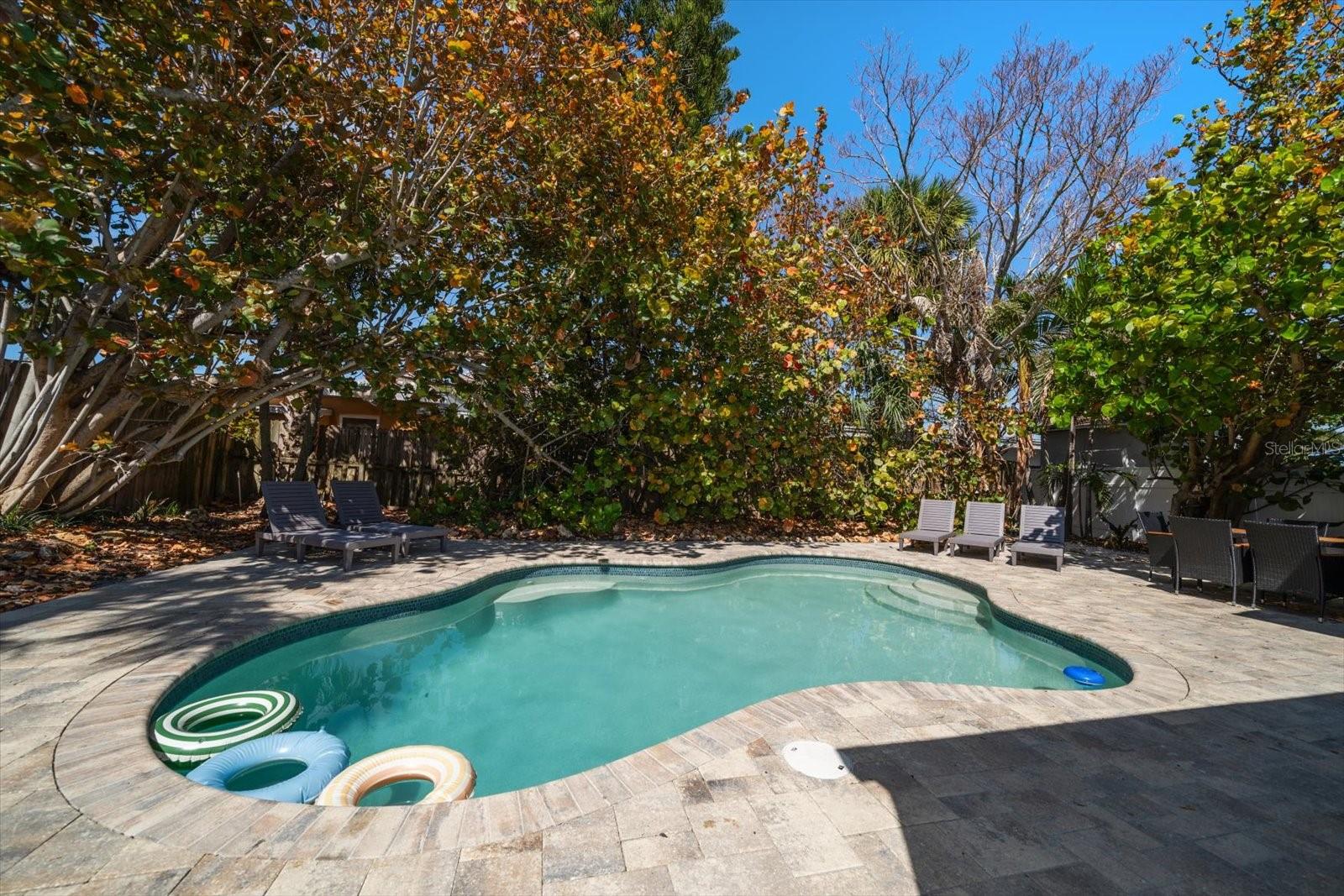 608 BAY ESPLANADE, CLEARWATER BEACH, FL, 33767