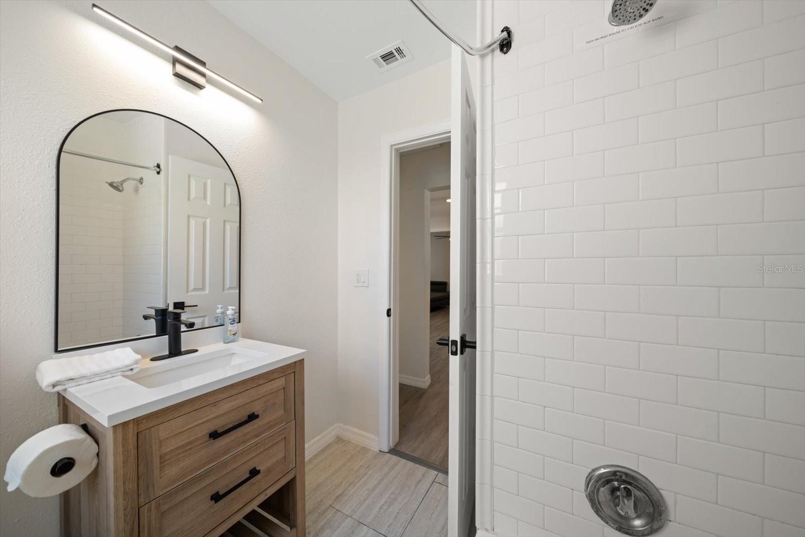 608 BAY ESPLANADE, CLEARWATER BEACH, FL, 33767