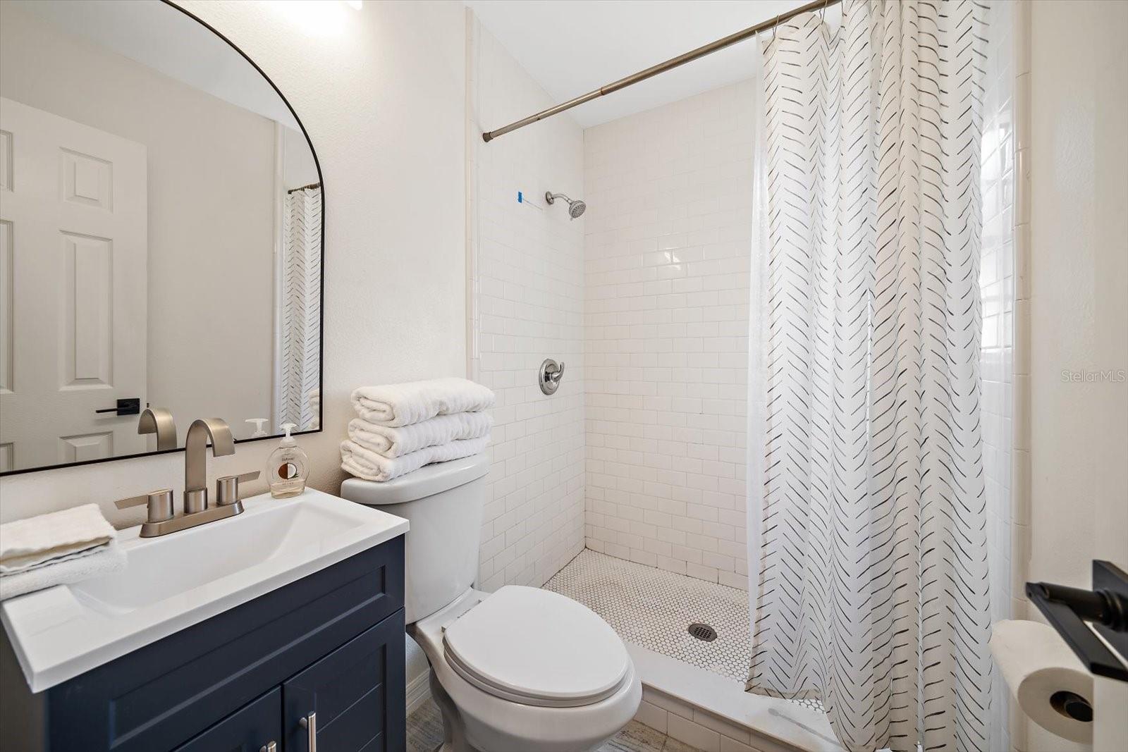 608 BAY ESPLANADE, CLEARWATER BEACH, FL, 33767