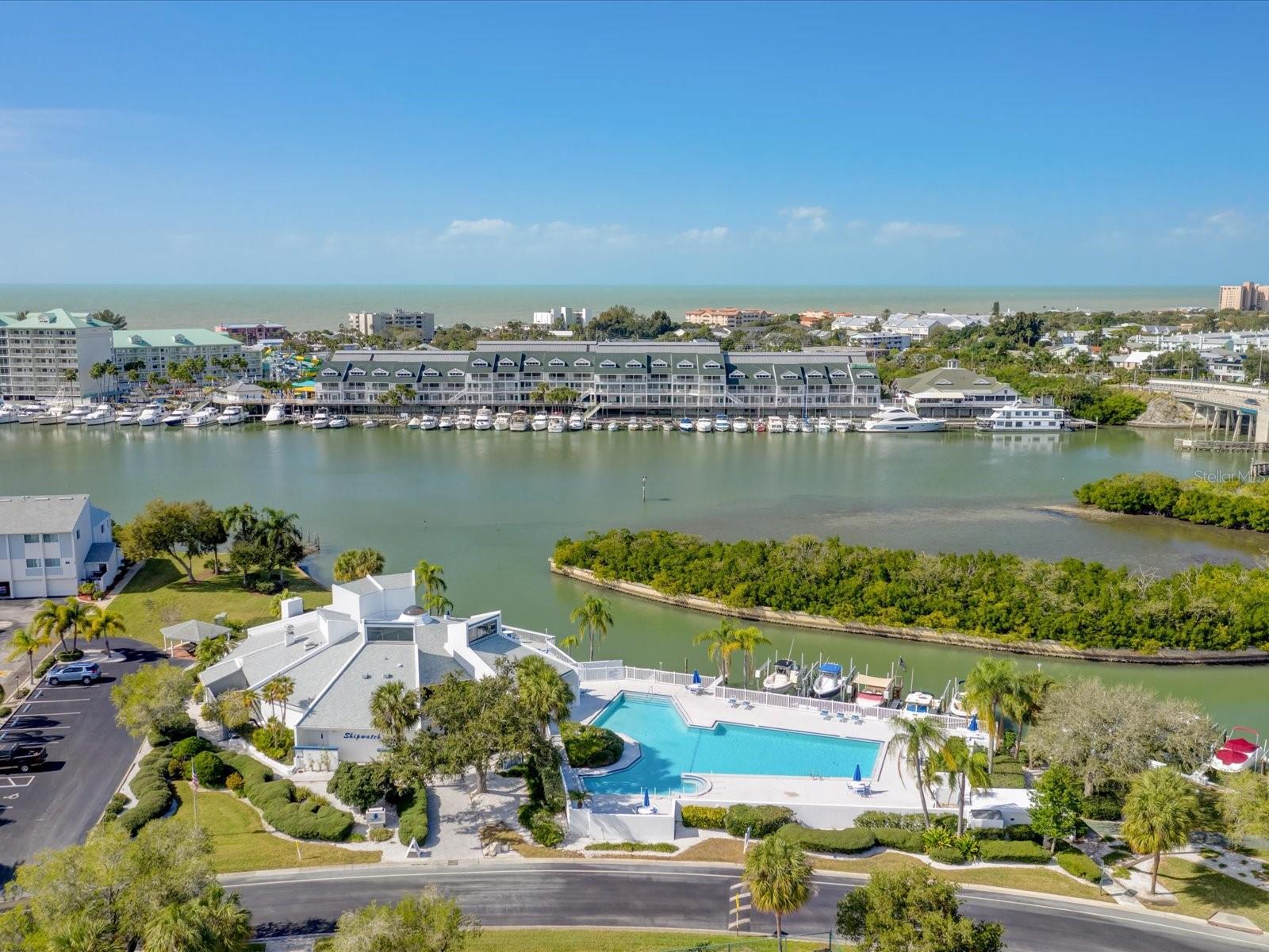 Main Pool / Clubhouse