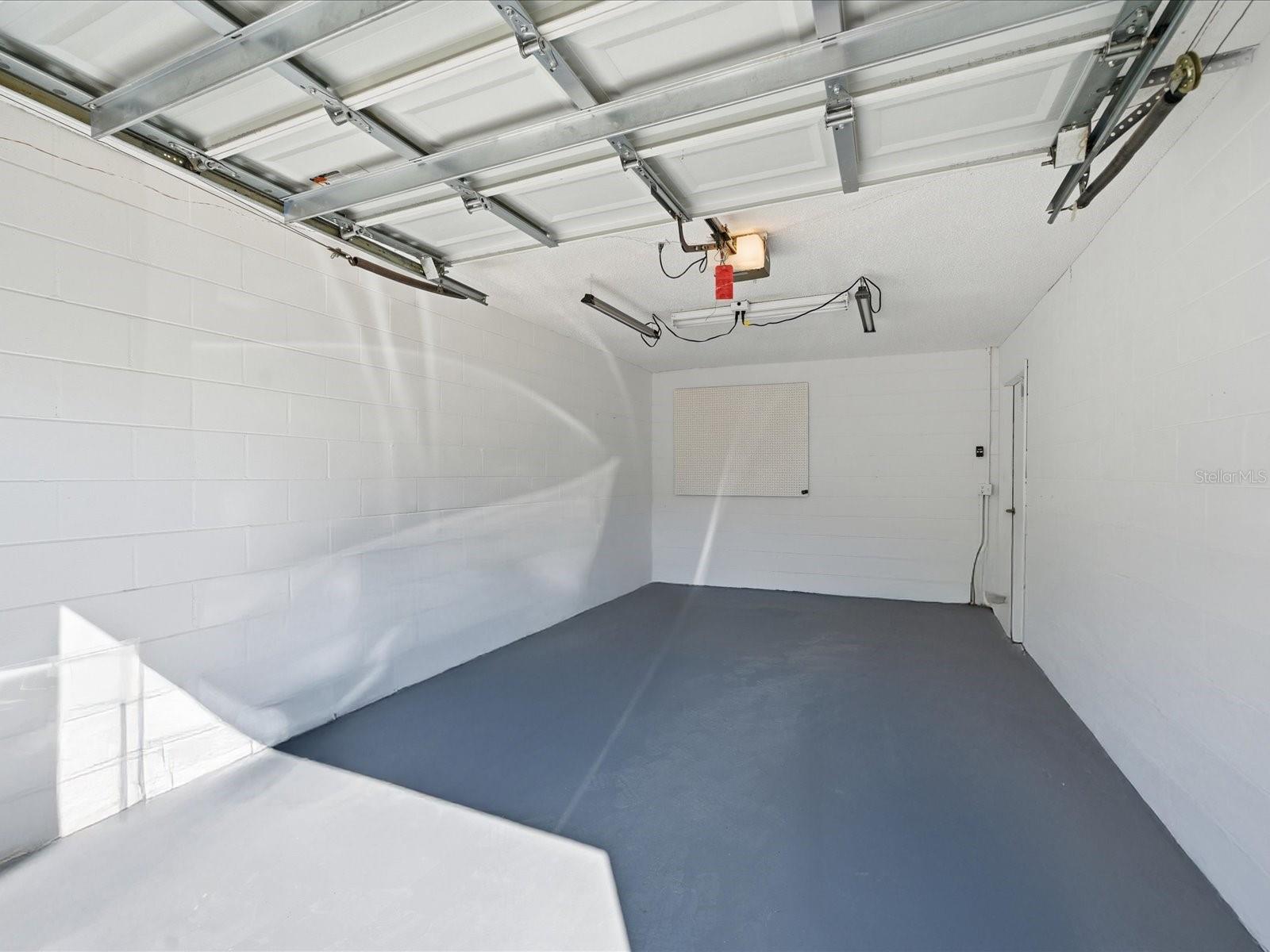 Clean Garage! Completely repainted/refreshed.