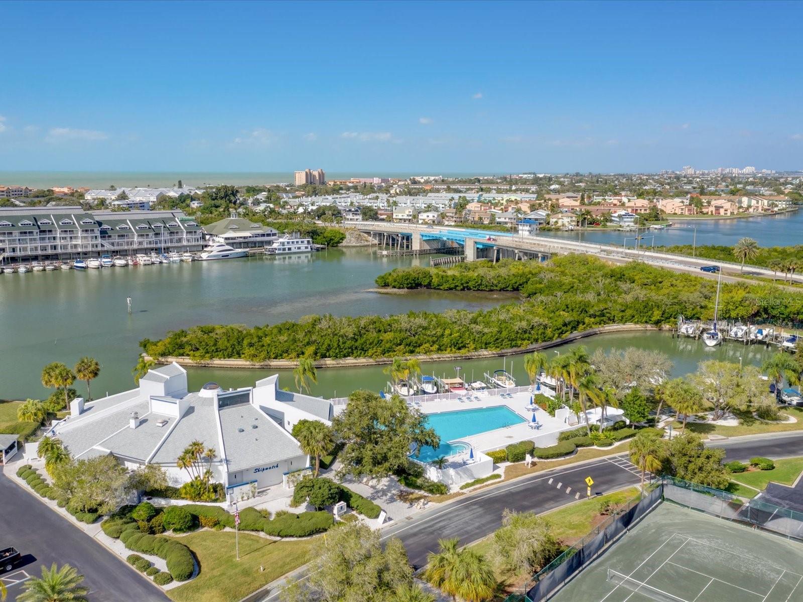 Main Pool / Clubhouse