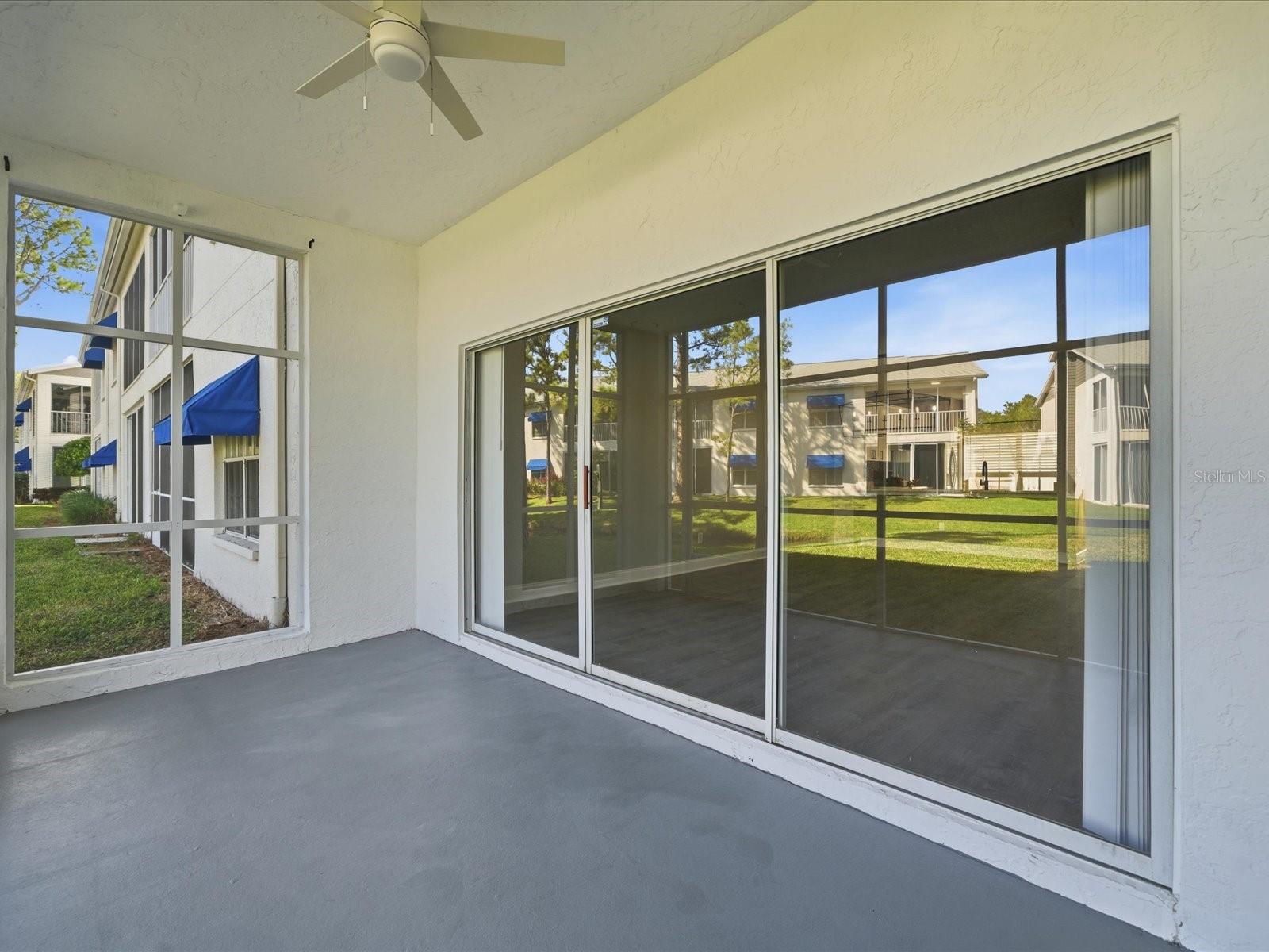 Lanai w/ New Screening