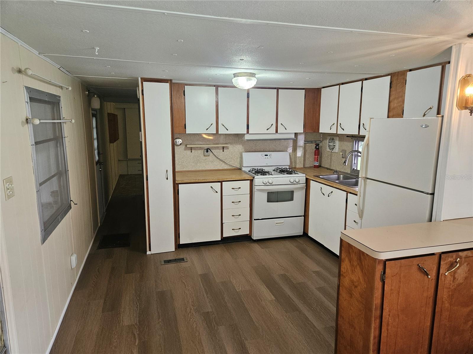 37748 EASY AVE, ZEPHYRHILLS, FL, 33542