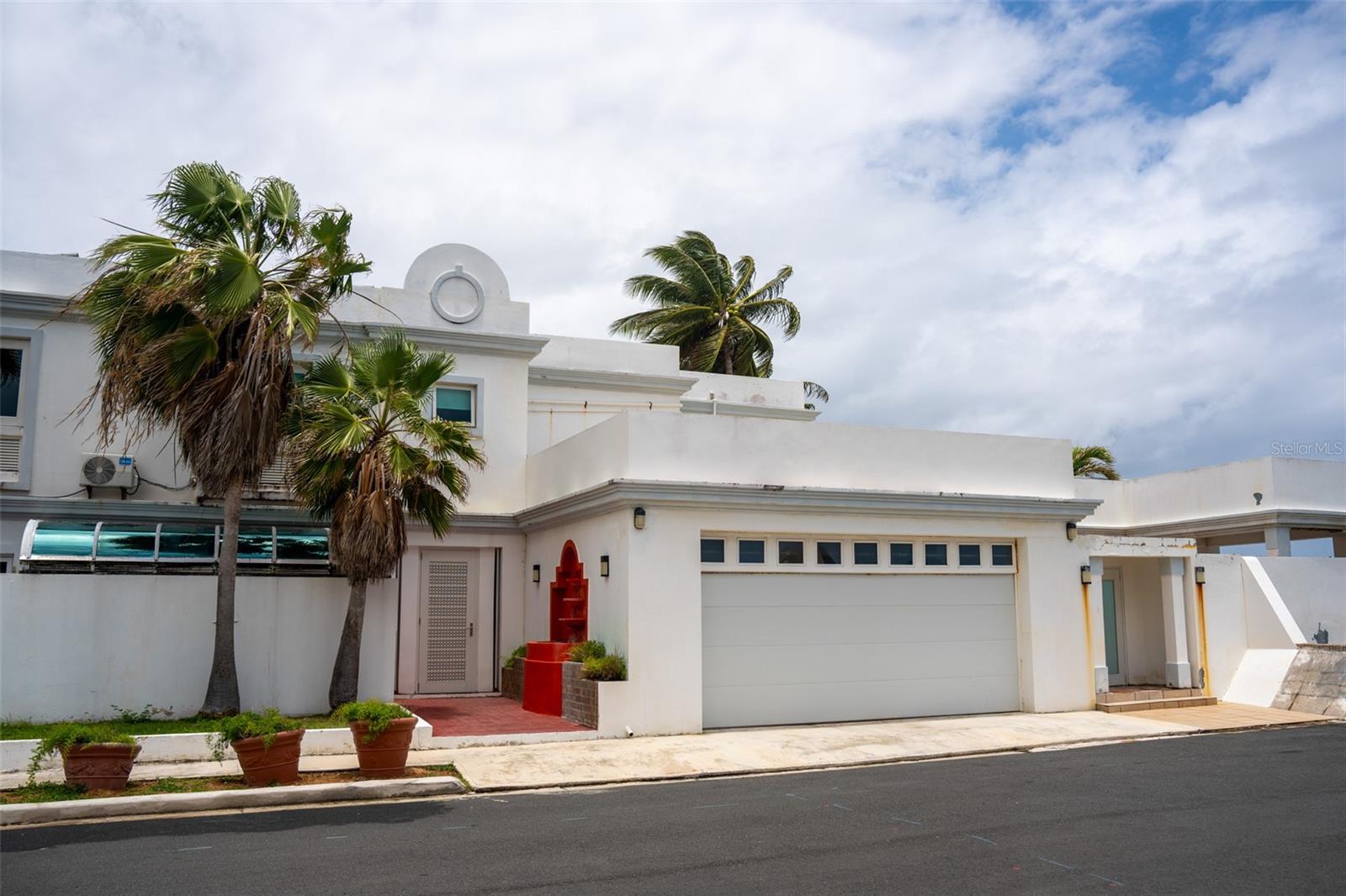 PR9114070 Property Photo