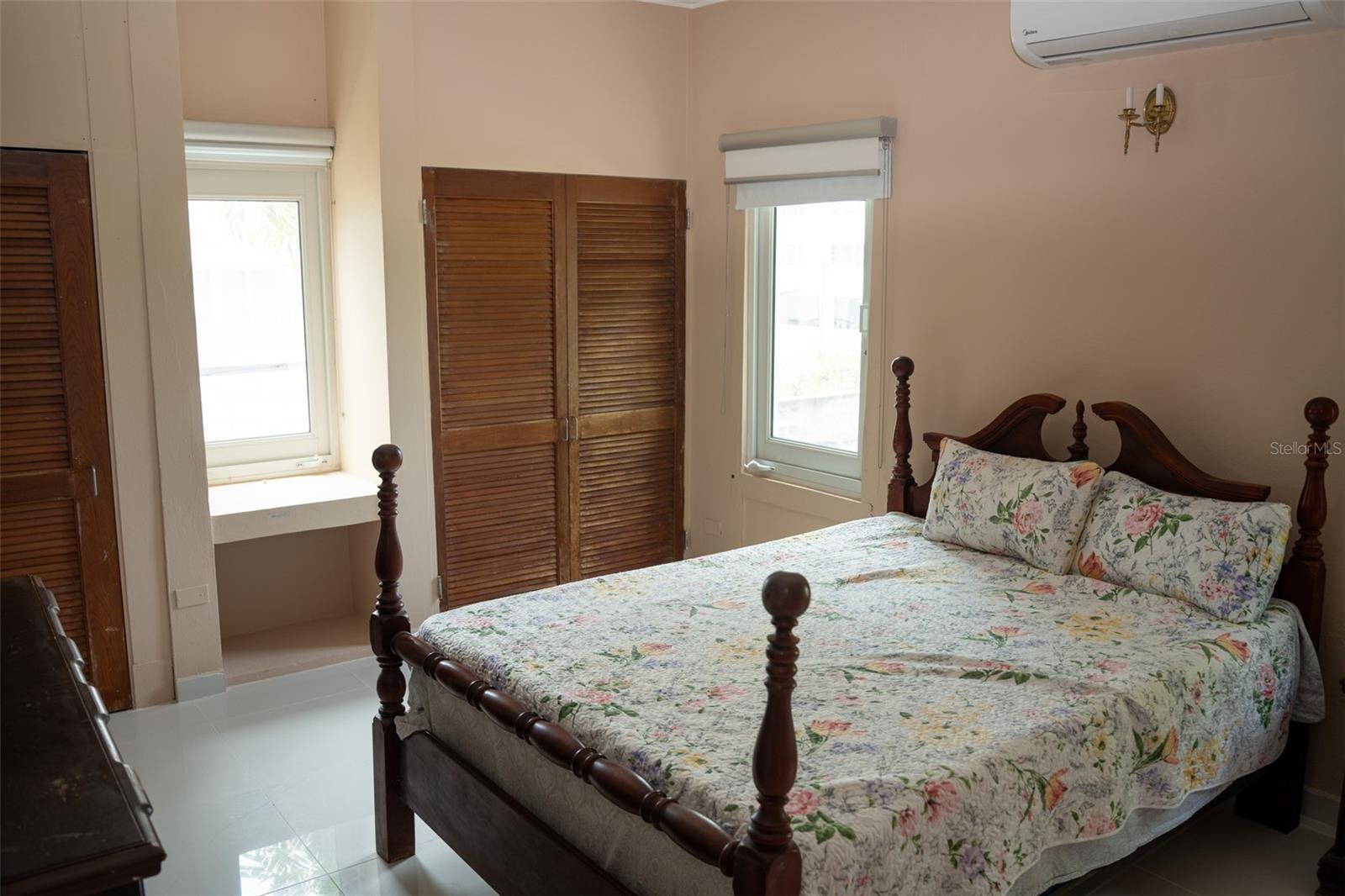 PR9114070 Property Photo