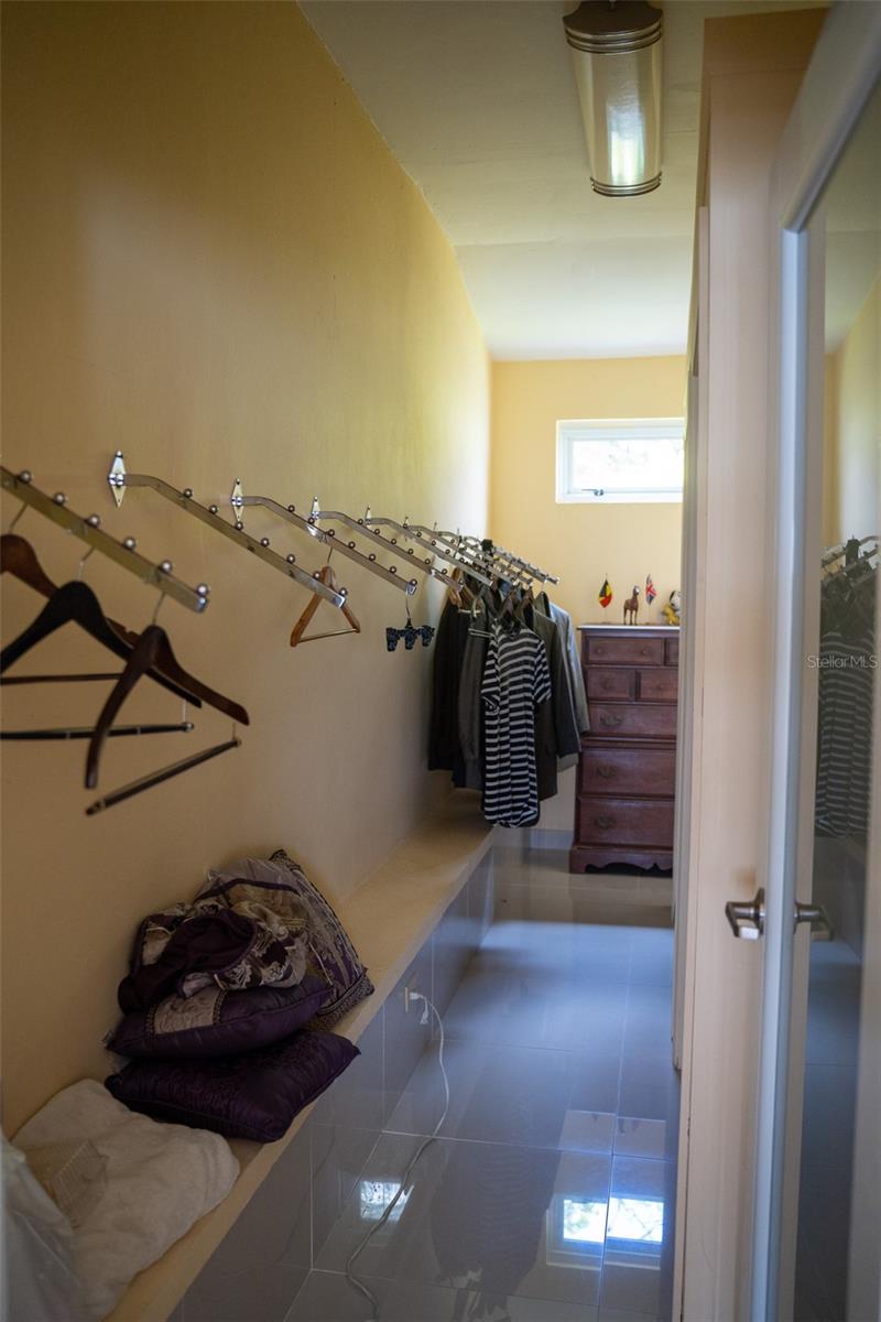 PR9114070 Property Photo