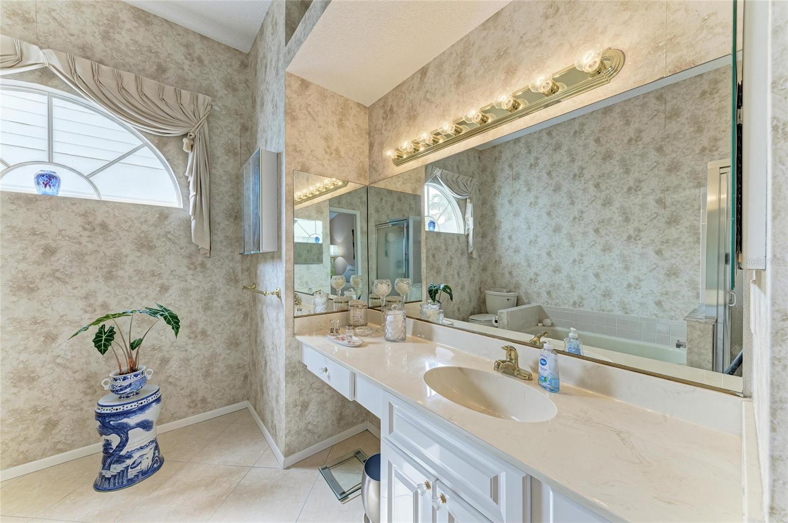 4227 PLACID DR, SARASOTA, FL, 34243