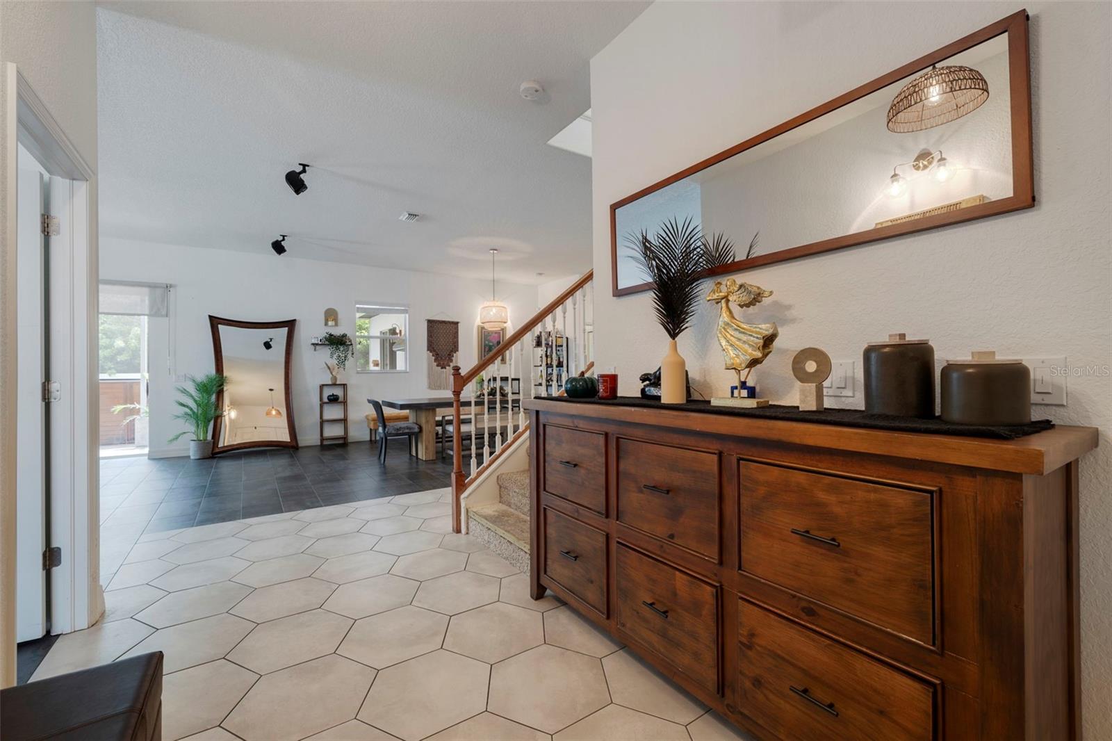 205 BENGAL CIR, OLDSMAR, FL, 34677