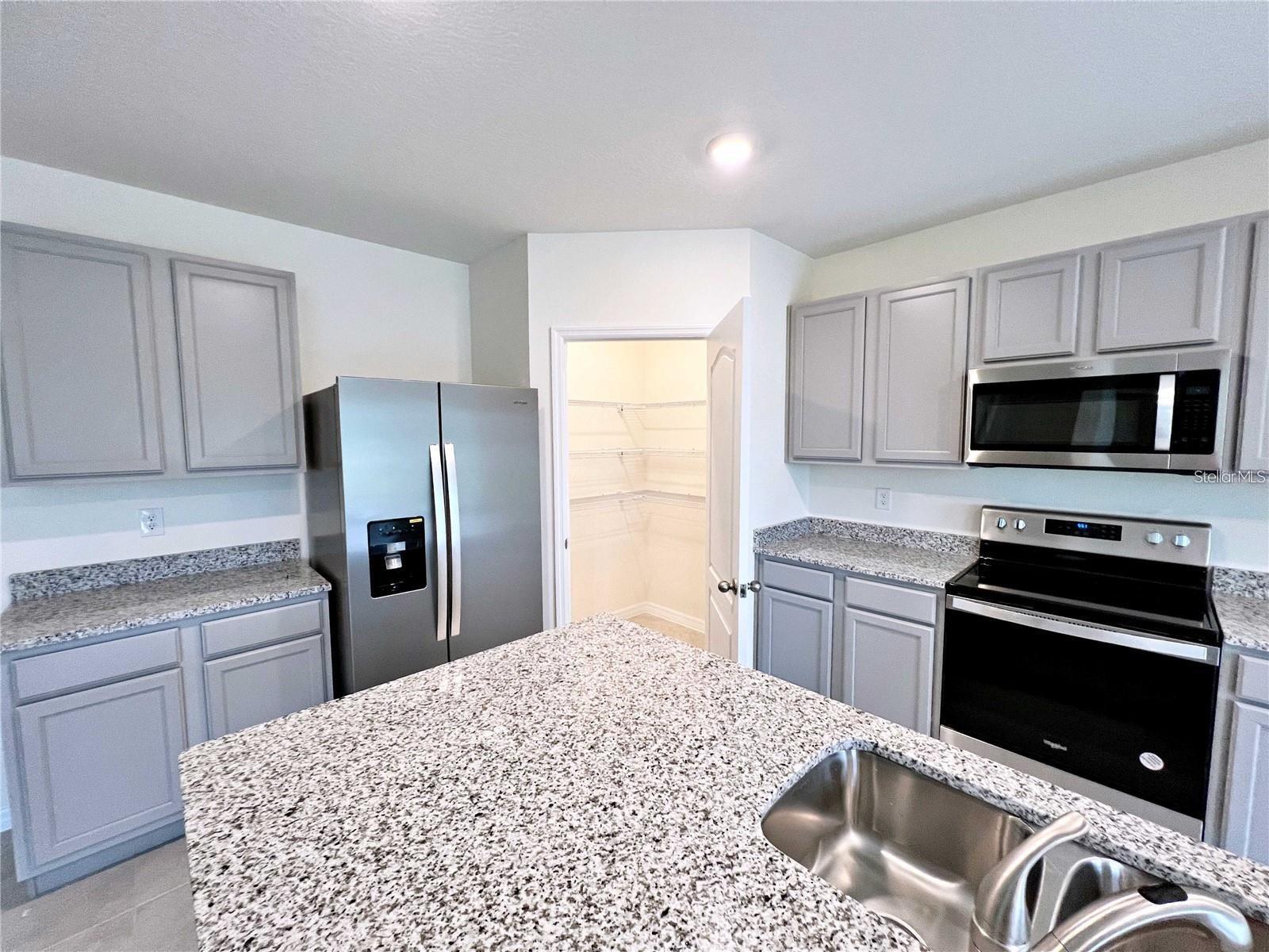 6820 CRANES ROOST RD, HARMONY, FL, 34773