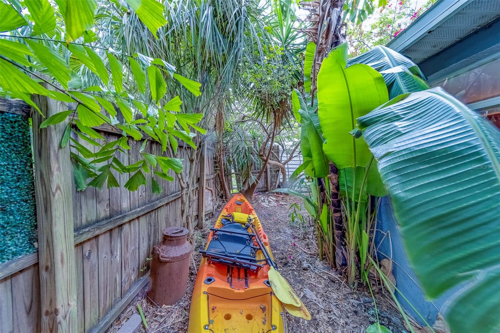 2412 BURLINGTON AVE N, ST PETERSBURG, FL, 33713