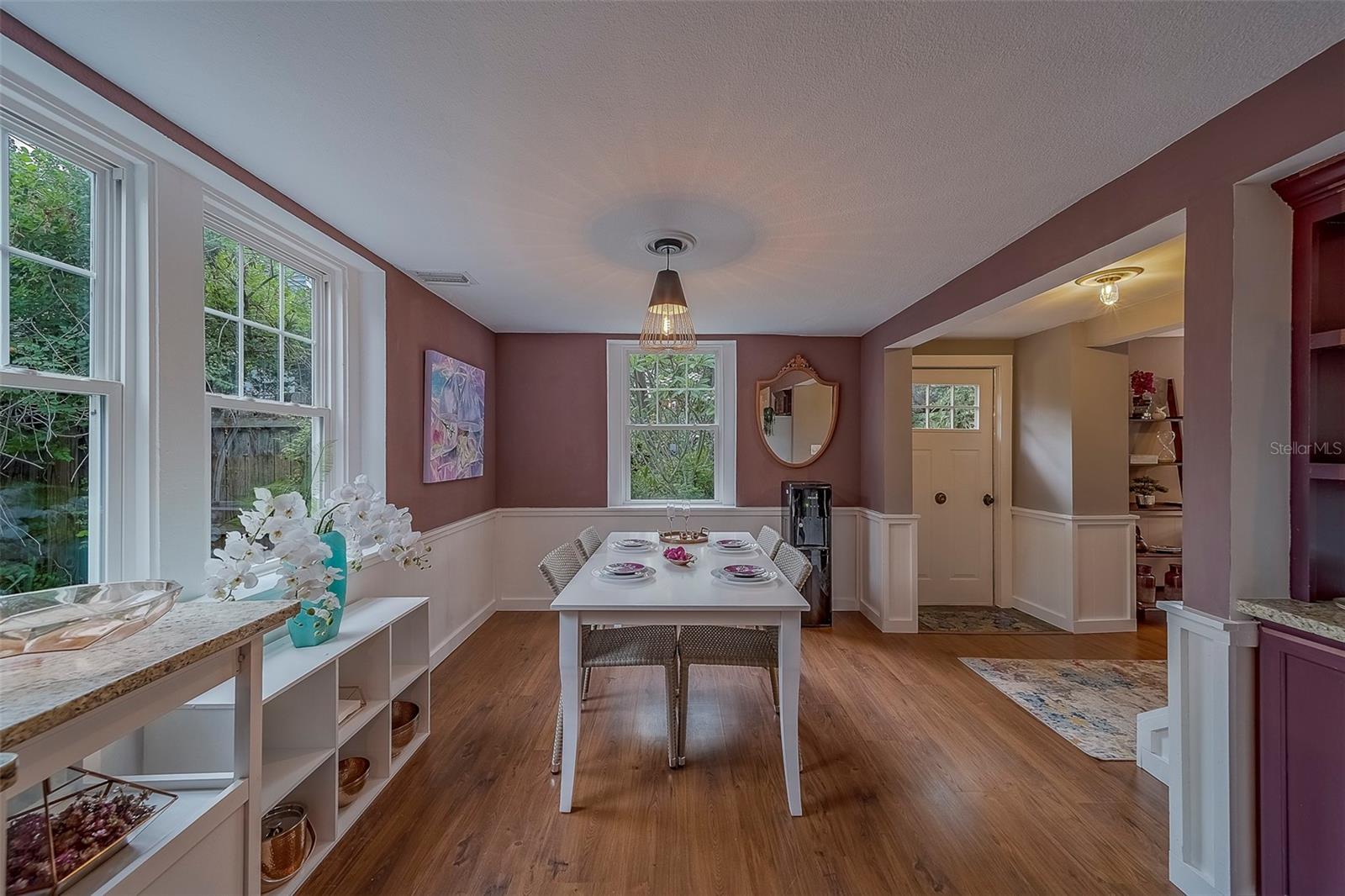 2412 BURLINGTON AVE N, ST PETERSBURG, FL, 33713