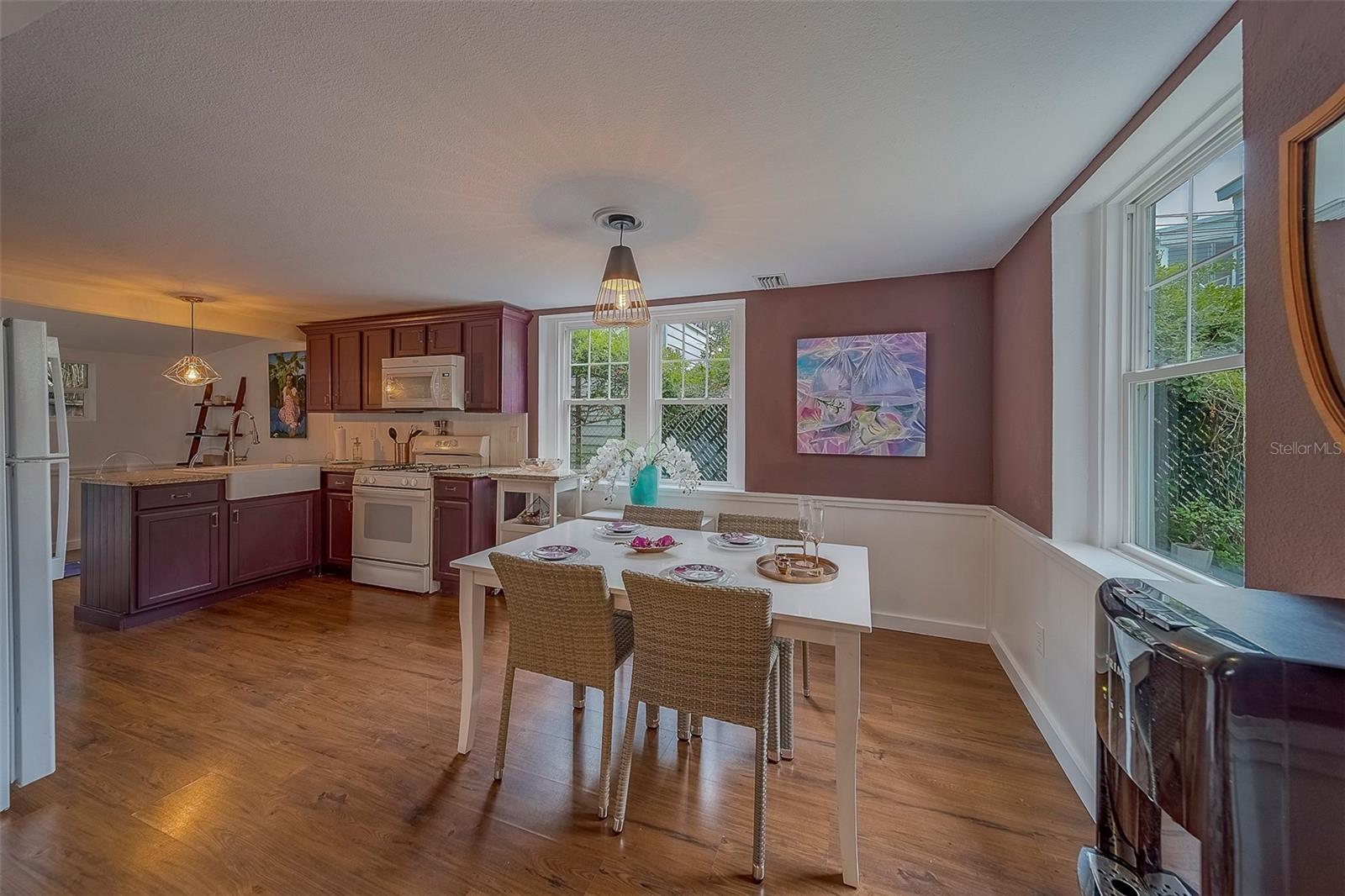 2412 BURLINGTON AVE N, ST PETERSBURG, FL, 33713